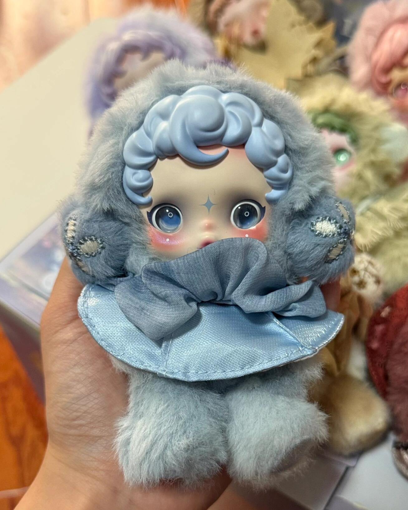 θSKULLPANDA L'impressionnisme Series Plush Doll