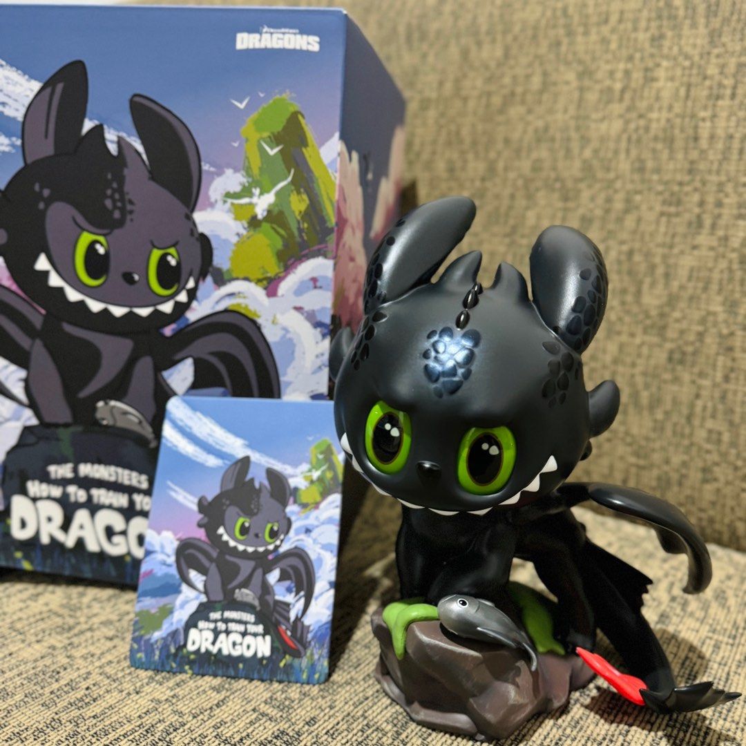 The Monsters x How to Train Your Dragon 200% Figur