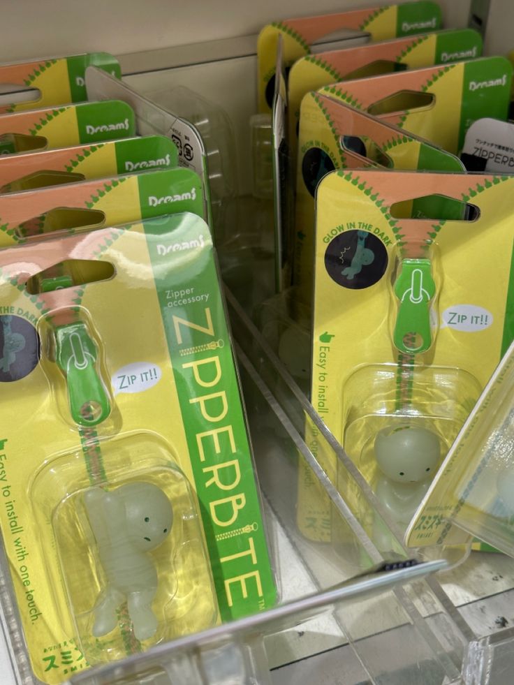 SMISKI Reissverschluss Ziehgriff Figur - Schweiz Trend Shop