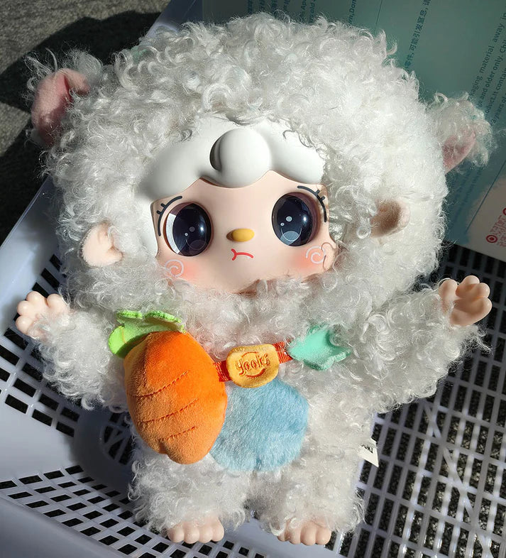 Yooki Lamb 400% Vinyl Plush Doll Hang Card - BlindBOX