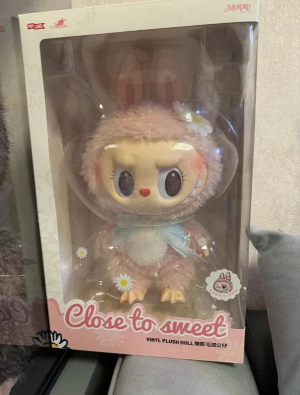 Labubu MOKOKO CLOSE TO SWEET Vinyl Plush Doll LIMITED